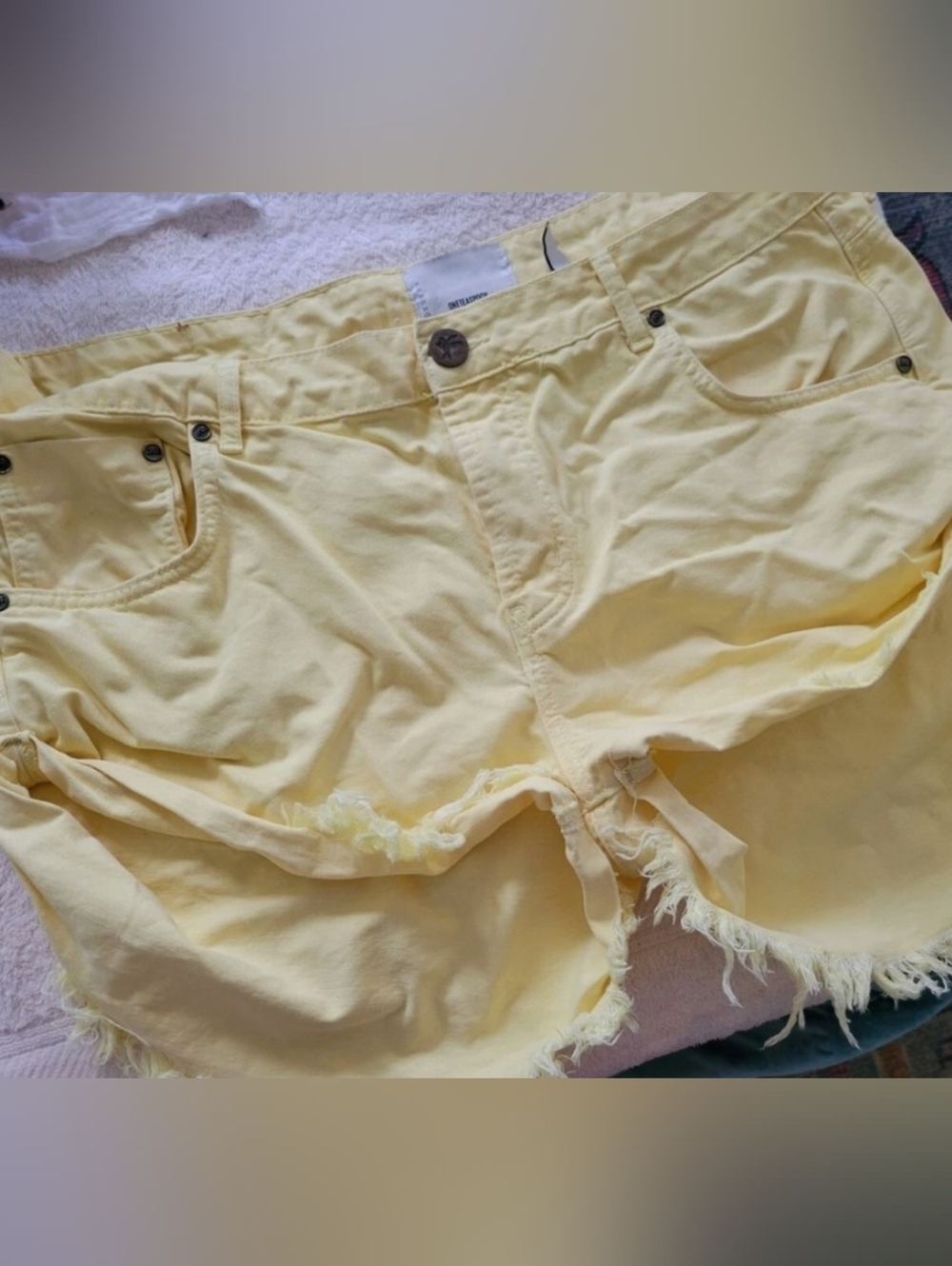 One Teaspoon Buttermilk Yellow Bandit Denim Cutoff Shorts 34 - Picture 4 of 6